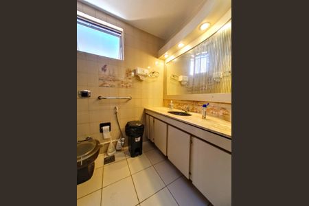 Apartamento à venda com 142m², 4 quartos e 2 vagas Apartamento à venda com 142m², 4 quartos e 2 vagasBanheiro