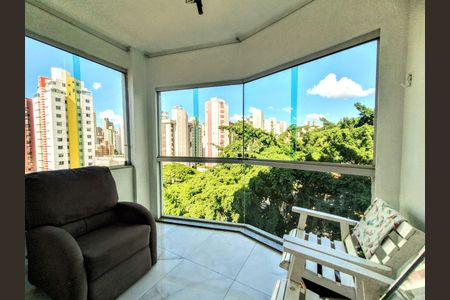 Apartamento à venda com 142m², 4 quartos e 2 vagas Apartamento à venda com 142m², 4 quartos e 2 vagasSala