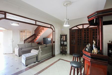 Casa à venda com 530m², 6 quartos e 4 vagasSala de Jantar