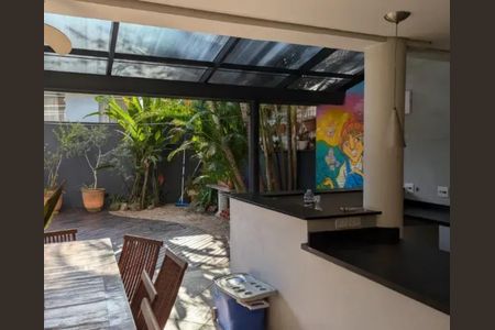 Casa à venda com 320m², 5 quartos e 5 vagas Casa à venda com 320m², 5 quartos e 5 vagasFoto 12