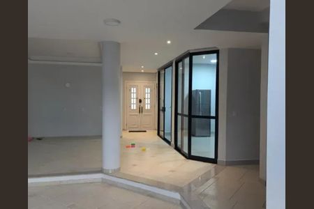 Casa à venda com 320m², 5 quartos e 5 vagas Casa à venda com 320m², 5 quartos e 5 vagasFoto 05