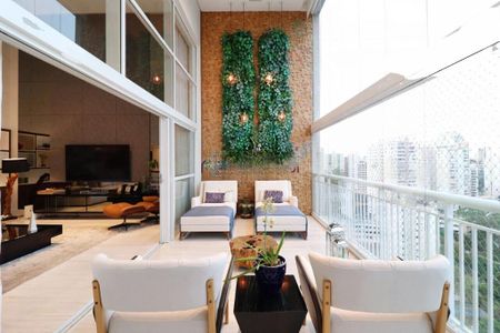 Apartamento à venda com 238m², 4 quartos e 4 vagas