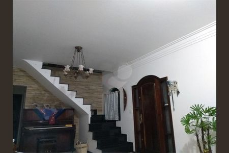 Casa à venda com 250m², 2 quartos e 3 vagas
