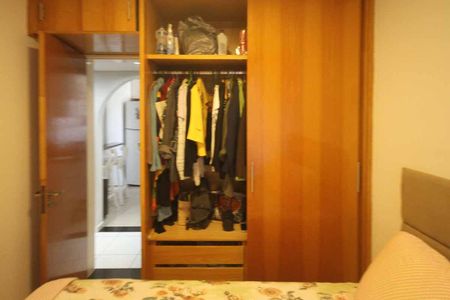 Apartamento à venda com 60m², 2 quartos e 1 vaga Apartamento à venda com 60m², 2 quartos e 1 vagaQuarto 02
