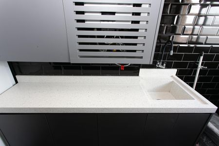 Apartamento à venda com 84m², 3 quartos e 2 vagas Apartamento à venda com 84m², 3 quartos e 2 vagasÁrea de Serviço