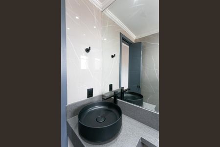 Apartamento à venda com 84m², 3 quartos e 2 vagas Apartamento à venda com 84m², 3 quartos e 2 vagasBanheiro da Suíte