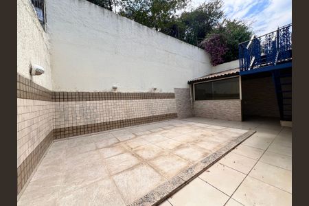 Casa para alugar com 322m², 3 quartos e 1 vaga Casa para alugar com 322m², 3 quartos e 1 vagaÁrea comum
