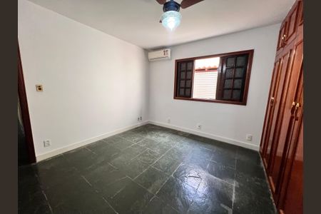 Casa para alugar com 322m², 3 quartos e 1 vaga Casa para alugar com 322m², 3 quartos e 1 vagaQuarto 3
