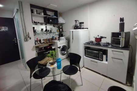 Apartamento à venda com 31m², 1 quarto e sem vaga