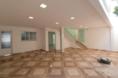 Casa à venda com 140m², 4 quartos e 3 vagasGaragem