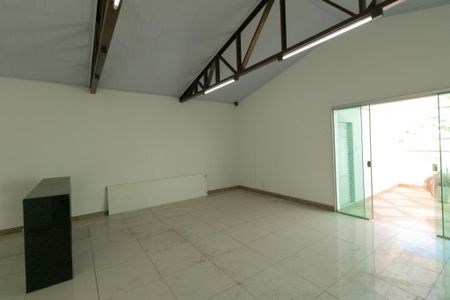 Casa à venda com 140m², 4 quartos e 3 vagasVaranda gourmet