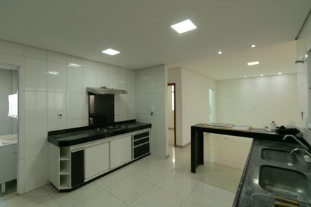 Casa à venda com 140m², 4 quartos e 3 vagasCozinha