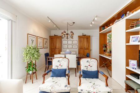 Apartamento à venda com 115m², 3 quartos e 2 vagas Apartamento à venda com 115m², 3 quartos e 2 vagasSala