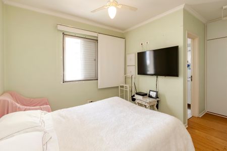 Apartamento à venda com 115m², 3 quartos e 2 vagas Apartamento à venda com 115m², 3 quartos e 2 vagasSuíte