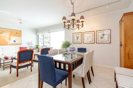 Apartamento à venda com 115m², 3 quartos e 2 vagas Apartamento à venda com 115m², 3 quartos e 2 vagasSala