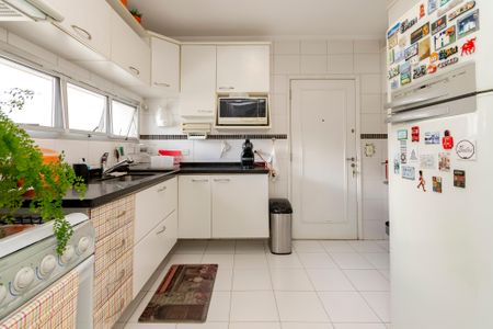 Apartamento à venda com 115m², 3 quartos e 2 vagas Apartamento à venda com 115m², 3 quartos e 2 vagasCozinha