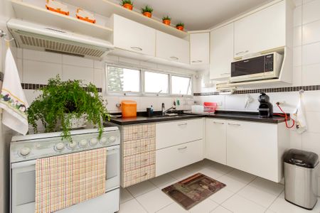 Apartamento à venda com 115m², 3 quartos e 2 vagas Apartamento à venda com 115m², 3 quartos e 2 vagasCozinha