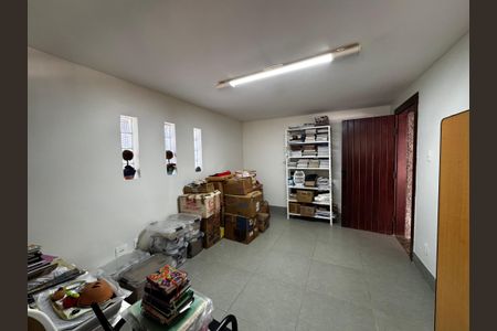 Casa à venda com 400m², 8 quartos e 5 vagas Casa à venda com 400m², 8 quartos e 5 vagasQuarto 5