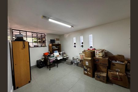 Casa à venda com 400m², 8 quartos e 5 vagas Casa à venda com 400m², 8 quartos e 5 vagasQuarto 5