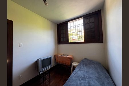 Casa à venda com 400m², 8 quartos e 5 vagas Casa à venda com 400m², 8 quartos e 5 vagasQuarto 4