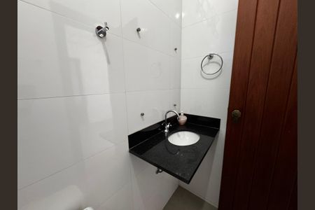 Casa à venda com 400m², 8 quartos e 5 vagas Casa à venda com 400m², 8 quartos e 5 vagasBanheiro 3