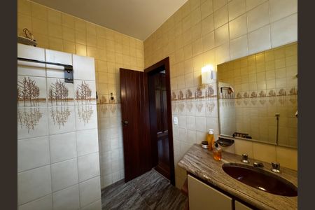 Casa à venda com 400m², 8 quartos e 5 vagas Casa à venda com 400m², 8 quartos e 5 vagasBanheiro da Suíte 2