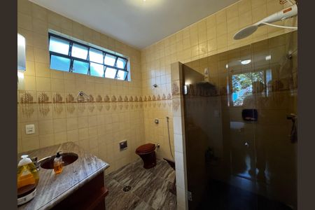 Casa à venda com 400m², 8 quartos e 5 vagas Casa à venda com 400m², 8 quartos e 5 vagasBanheiro da Suíte 2