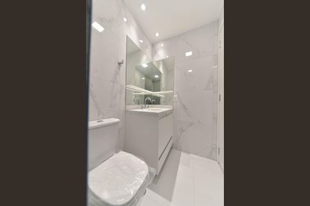 Apartamento à venda com 130m², 3 quartos e 2 vagasBanheiro da Suíte 2