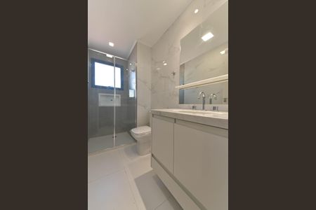 Apartamento à venda com 130m², 3 quartos e 2 vagasBanheiro da Suíte 1