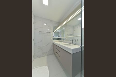 Apartamento à venda com 130m², 3 quartos e 2 vagasBanheiro da Suíte 3