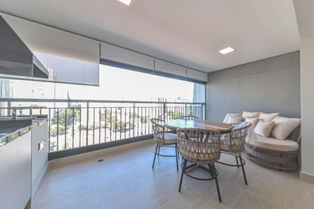 Apartamento à venda com 130m², 3 quartos e 2 vagasVaranda