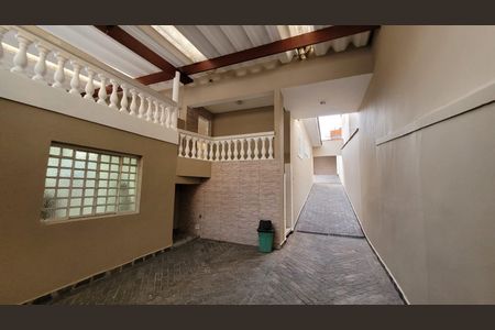 Casa à venda com 182m², 4 quartos e 4 vagas