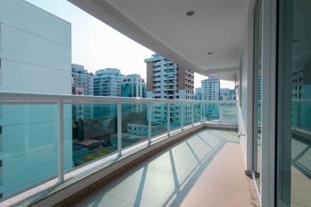 Apartamento à venda com 215m², 3 quartos e 2 vagas