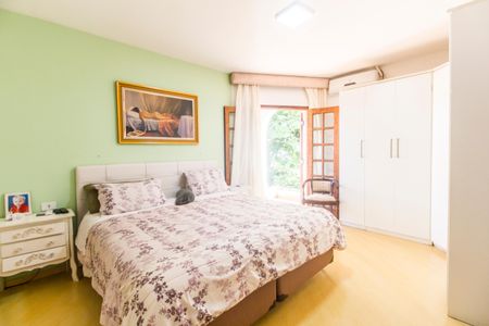 Casa de condomínio para alugar com 480m², 4 quartos e 6 vagas Casa de condomínio para alugar com 480m², 4 quartos e 6 vagasSuíte master 2