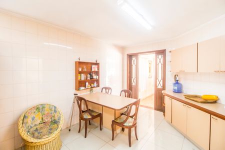 Casa de condomínio para alugar com 480m², 4 quartos e 6 vagas Casa de condomínio para alugar com 480m², 4 quartos e 6 vagasCopa