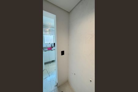 Apartamento à venda com 165m², 3 quartos e 4 vagas Apartamento à venda com 165m², 3 quartos e 4 vagasÁrea de Serviço - Banheiro