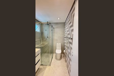 Apartamento à venda com 165m², 3 quartos e 4 vagas Apartamento à venda com 165m², 3 quartos e 4 vagasBanheiro da Suíte 2