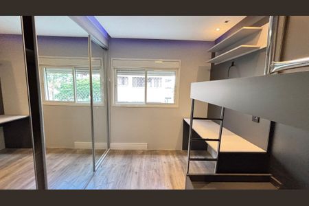 Apartamento à venda com 165m², 3 quartos e 4 vagas Apartamento à venda com 165m², 3 quartos e 4 vagasQuarto