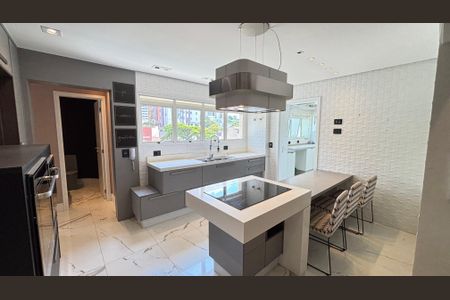 Apartamento à venda com 165m², 3 quartos e 4 vagas Apartamento à venda com 165m², 3 quartos e 4 vagasCozinha