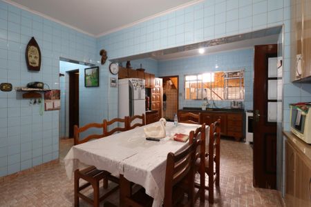 Casa à venda com 384m², 4 quartos e 2 vagasCozinha