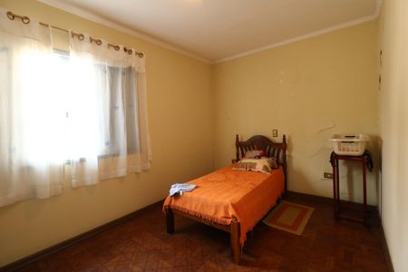 Casa à venda com 384m², 4 quartos e 2 vagasQuarto 1