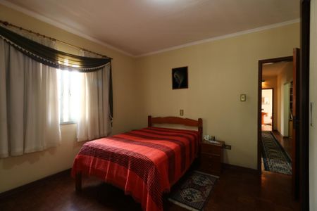 Casa à venda com 384m², 4 quartos e 2 vagasQuarto 3