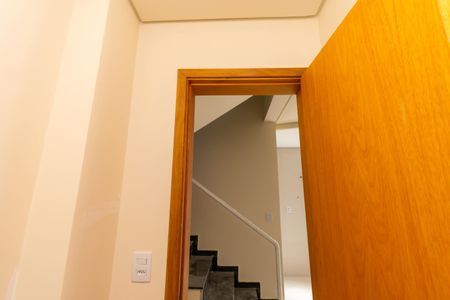 Casa de condomínio à venda com 76m², 2 quartos e 1 vagaLavabo