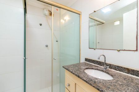 Apartamento à venda com 67m², 2 quartos e 1 vaga Apartamento à venda com 67m², 2 quartos e 1 vagaBanheiro