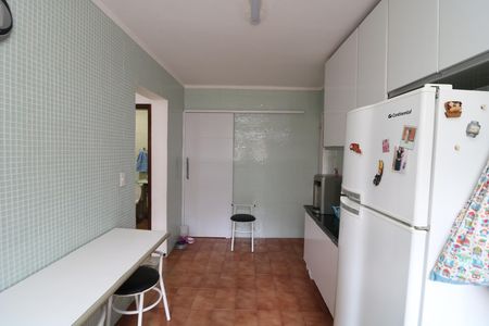 Casa à venda com 240m², 5 quartos e 4 vagasCozinha Casa 3