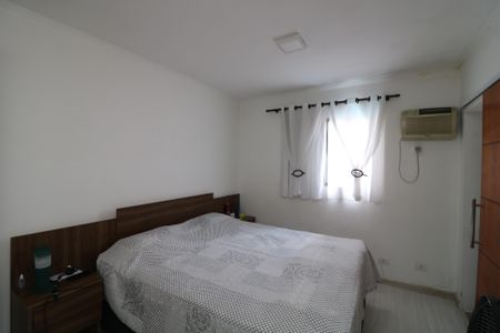 Casa à venda com 240m², 5 quartos e 4 vagasSuíte Casa 3