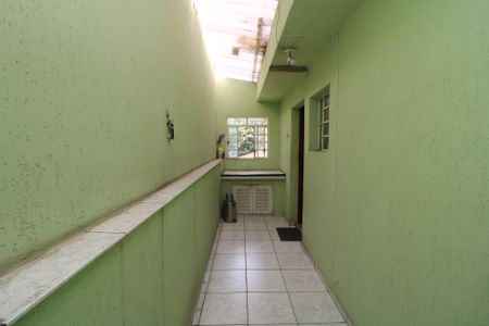 Casa à venda com 240m², 5 quartos e 4 vagasCorredor