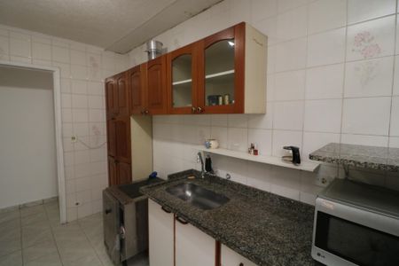 Casa à venda com 240m², 5 quartos e 4 vagasCozinha