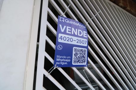 Casa à venda com 240m², 5 quartos e 4 vagasFachada