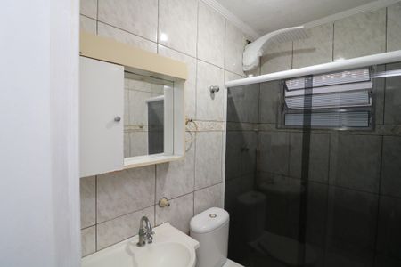 Casa à venda com 240m², 5 quartos e 4 vagasBanheiro da Suíte
